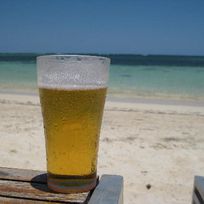 Alistate-Cervezas en la playa