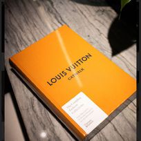 Alistate-Libro Louis Vuitton Catwalk