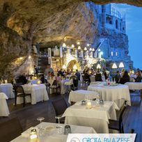 Alistate-Restaurante Grotta Palazzese, Polignano a mare