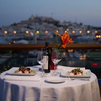 Alistate-Cena en Santorini - Grecia