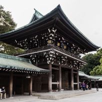 Alistate-Entrada a santuario Meiji-Jingu
