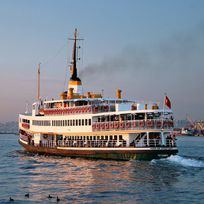 Alistate-Crucero por el Bósforo en Estambul para 2 personas