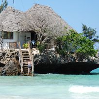 Alistate-Cena en "the rock restaurant" - Zanzibar