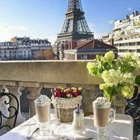 Alistate-Desayuno en Paris