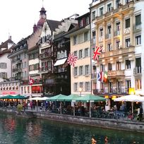 Alistate-Almuerzo en Lucerna - Suiza