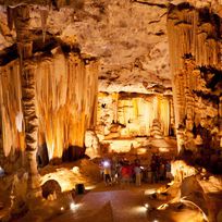 Alistate-Entrada a Cango Caves