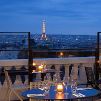 Alistate-Cena romántica en París