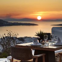 Alistate-Cena romántica en Santorini