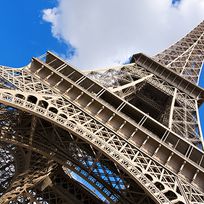 Alistate-Visita a Torre Eiffel