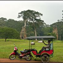Alistate-Tuk Tuk- Angkor Wat